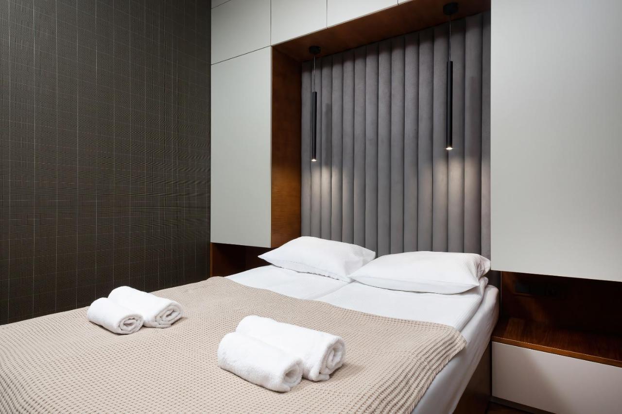 Apartments Konstruktorska By Renters Prestige ワルシャワ エクステリア 写真