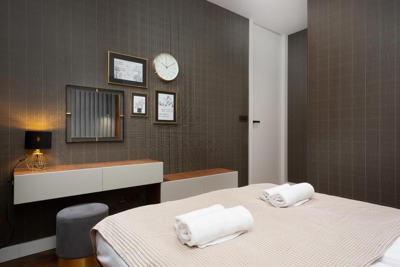 Apartments Konstruktorska By Renters Prestige ワルシャワ エクステリア 写真